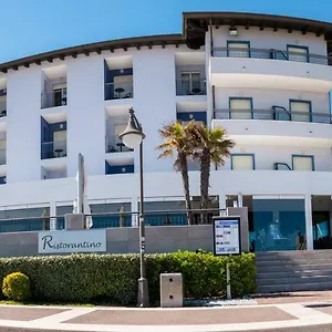 hotel-nettuno-caorle.hotelinveneto.com/
